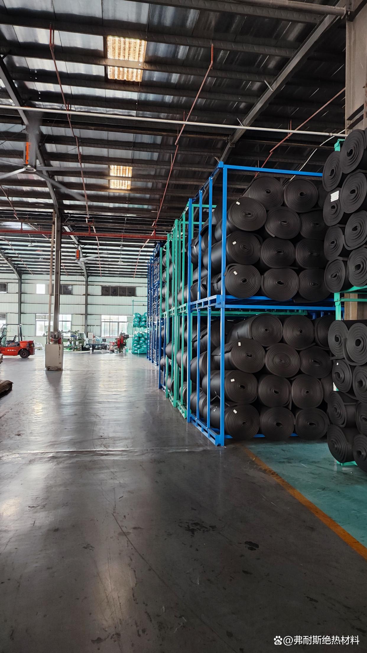 湖北采购商如何优选B1级橡塑保温材料加工厂家